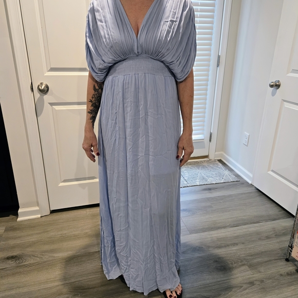 Timing Dresses & Skirts - Elegant Light Blue Maxi Dress Size Med
